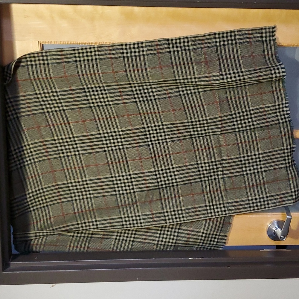 Huge Marked Anichini 100% wool checkered wrap